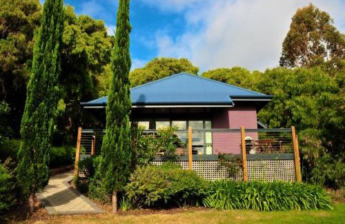 Margaret River Cabin | Waterfall Cottages