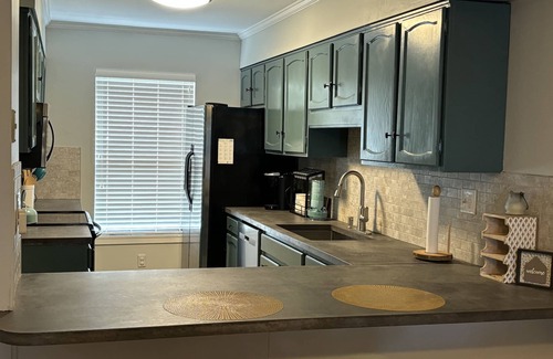 Beaufort House | Waterfront – 3 Min to Parris Island Sleeps 6 Stunning Views