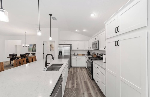 Sumter County House | Waterfront and golf course view 3Bd 2 Bath Pool Home In Moultrie Creek.