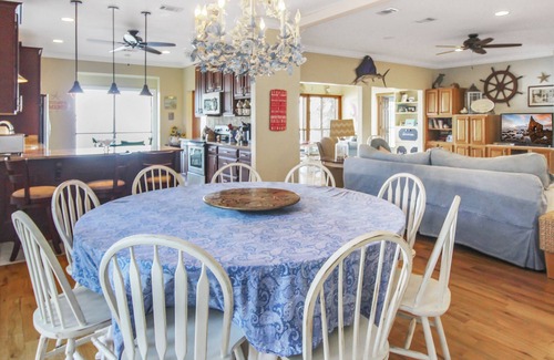 Gulf Shores House | Waterfront Bay property with private beach and pier!