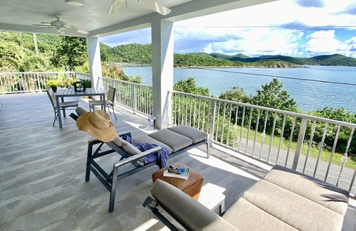 Estate Zootenvaal Cottage | Waterfront Beach Cottage in Protected National Park Waters - Estate Zootenvaal
