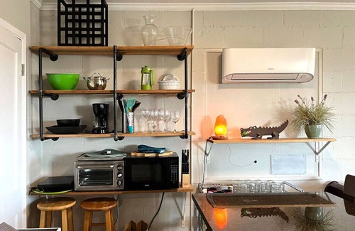 Port Royal Apartment | Waterfront coastal cottage charm in delightful Port Royal