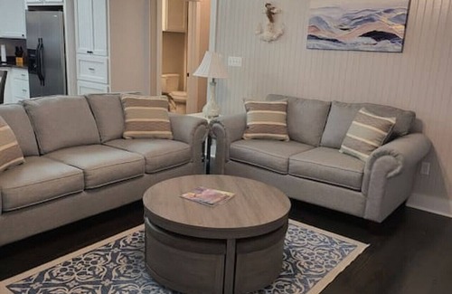 Shoreline Park House | Waterfront Comfort With Pool - Sleeps 8!