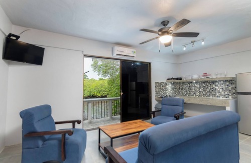 Puerto Jimenez House | Waterfront Condo 1