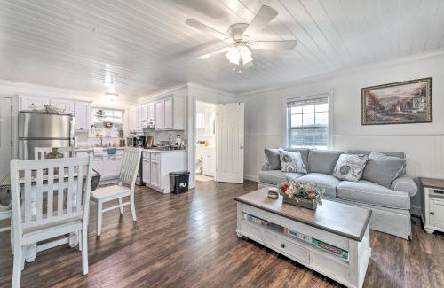 Dunlap House | Waterfront Dunlap Cottage Large Yard and Views