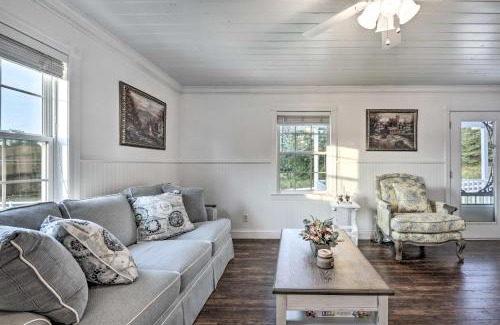 Dunlap House | Waterfront Dunlap Cottage Large Yard and Views