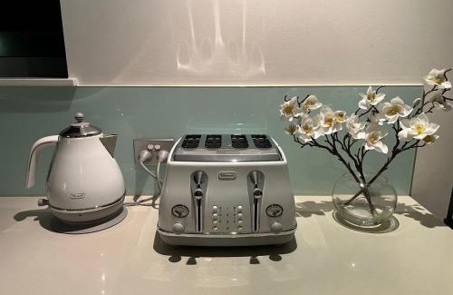 Darwin City Centre Apartment | Waterfront Escape 2Bdr, Wavepool, Restaurants