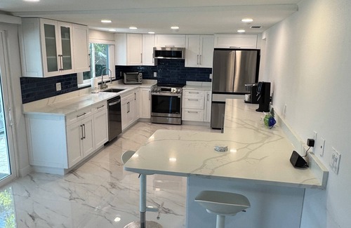 Flor-a-mar House | Waterfront Getaway w/Pool, Dock & Kayaks