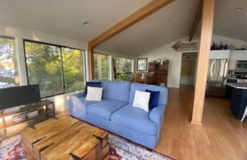 Roche Harbor House | Waterfront Home - Watch a Sunset from the Hot Tub, Private Beach, Mooring Buoy