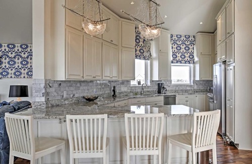 Slidell House | Waterfront Home with Dock - 31 Mi to Downtown NOLA!