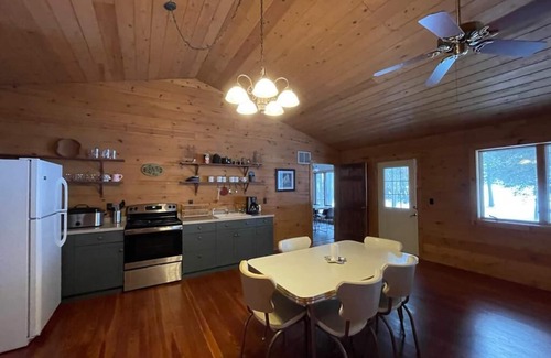 Gardner Cabin | Waterfront home with Panoramic Views of the bay- Southern Door County!