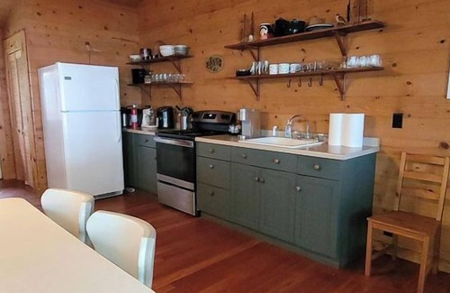 Gardner Cabin | Waterfront home with Panoramic Views of the bay- Southern Door County!