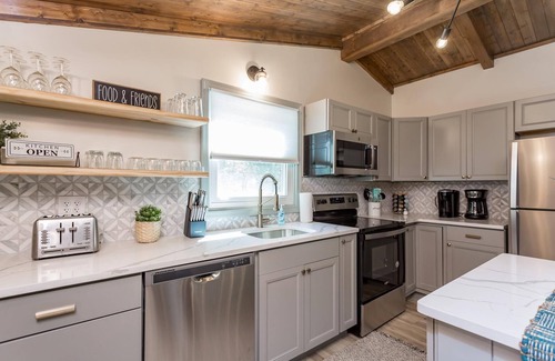Elkton House | Waterfront Home With Pool, Outdoor Covered Bar Space, Hot Tub, Propane grill and Fire Pit, Starlink