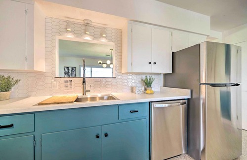 Tavares Cottage | Waterfront Lake Dora Escape w/Private Dock & Slip