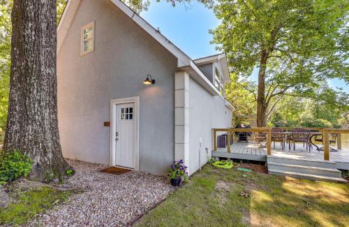 Royal House | Waterfront Lake Hamilton Vacation Rental with Dock!