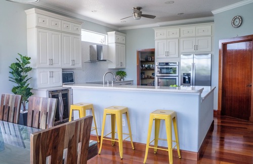 Palmetto House | Waterfront Luxury in Terra Ceia – 3 BR, 3.5 Bath - Pool, Fire Pit, Dock, & Gym!