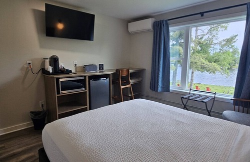 Greenville Junction Hotel | Waterfront Motel-Mountain Views-Direct ATV Access