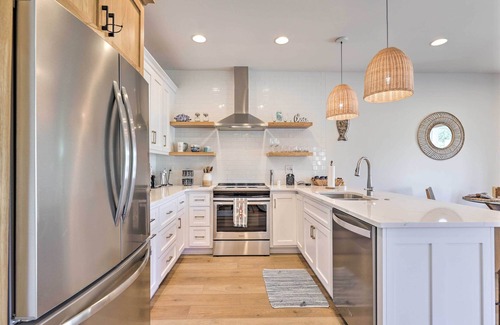 Winchester House | Waterfront Oasis On Tims Ford Lake: Pool/Kayak!