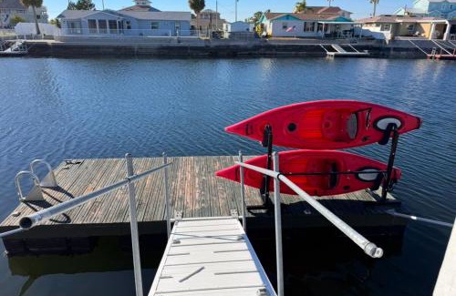 Spring Hill House | Waterfront oasis with NEW POOL and kayaks