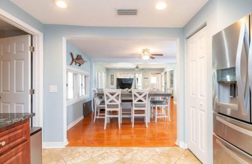 Riverview House | Waterfront Paradise on Tampa Bay with Pool