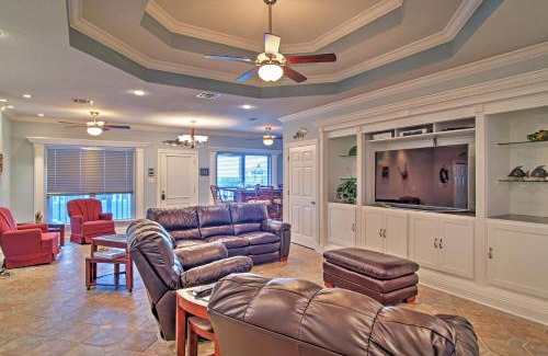 Slidell House | Waterfront Slidell Home with Boat Dock and Canal View!