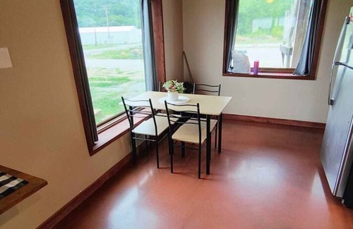 St. Joseph Cabin | Waterfront Sunset Cabin w/Patio & Firepit- 2 bdrm