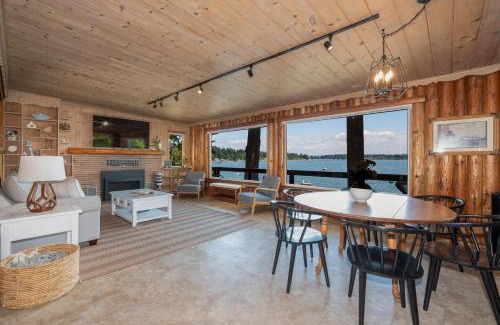 Vashon Island House | Waterfront Vashon Island Home, Beach Access and View
