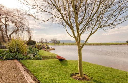 Cape Winelands Apartment | Waterside on Le Bonheur
