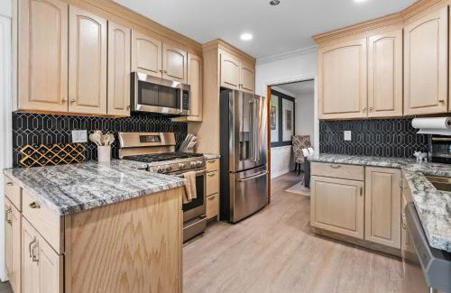 North Charleston House | Waterview Retreat - Riverside Haven 4-2 Family