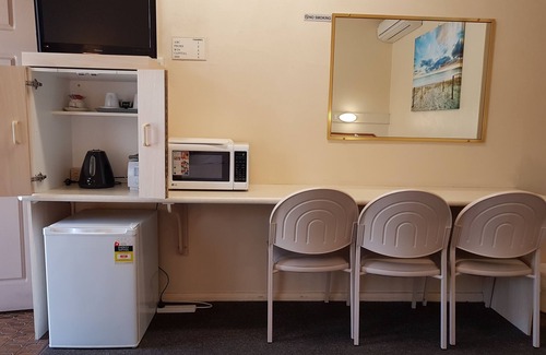 Cootamundra Hotel | Wattle Tree Motel