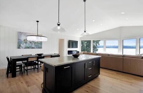 Spring City House | Watts Bar Dream Retreat