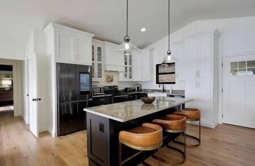 Spring City House | Watts Bar Dream Retreat