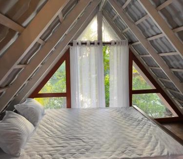 Hikkaduwa Villa | Waves Floating Villa