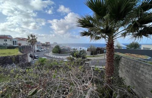 Porto Moniz Ski Chalet | Waves Song - Cottage