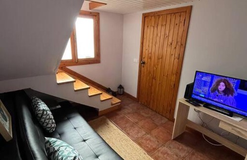 Porto Moniz Ski Chalet | Waves Song - Cottage