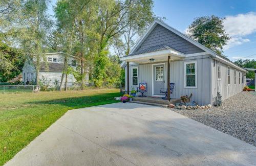 Wayland Apartment | Wayland Retreat with Deck Walk to Downtown!