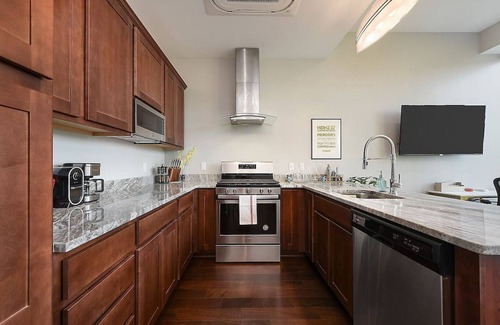 Bluff Apartment | WC414 · Free Parking!