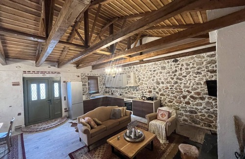 Aliartos Ski Chalet | We Created a Completely Functional Quest House Based on Stone and Wood,