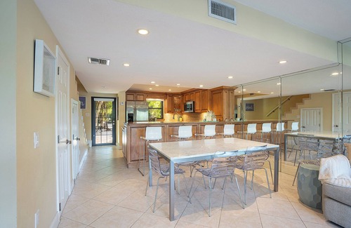 Key Largo House | We Do It For The Stories We Can Tell