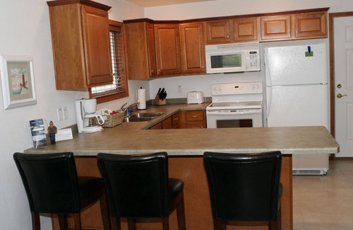 Algoma House | We provide condo units for daily, weekly, or monthly rental plans.