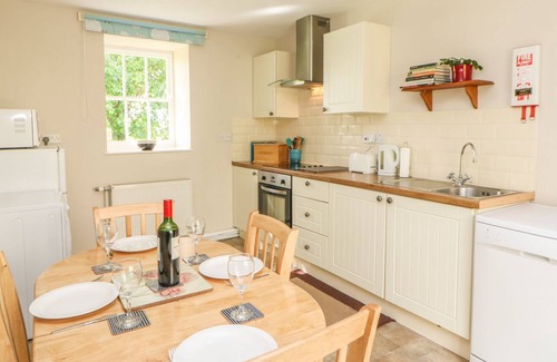 Witton-le-Wear Cottage | WEAR VIEW COTTAGE, pet friendly, with open fire in Hamsterley