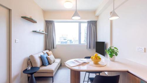 Sai Ying Pun Apartment | Weave Studios - Sai Ying Pun
