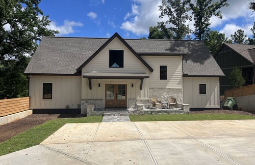 Wedowee House | Wedowee Lakefront Home w/Optional Boat Rental