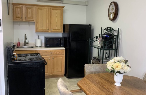 Kodak Apartment | Wee Bit of Heaven Mountain View Escape