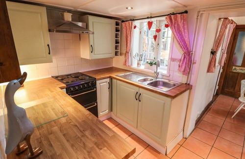 Brading Cottage | Wee Cot