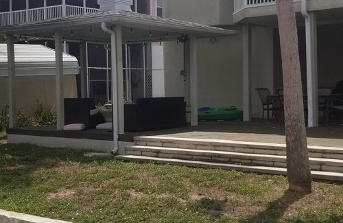 Weeki Wachee Gardens Apartment | Weeki Wachee Quiet Getaway