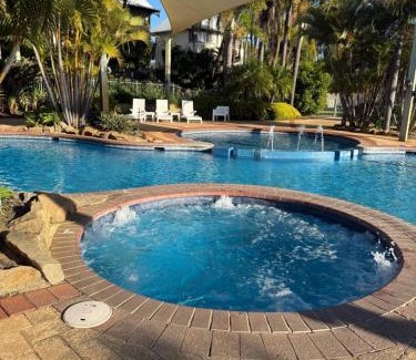 Pelican Point Apartment | Weerona