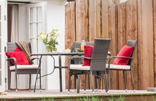 Rabenholz House | Weiße Kate Gut Priesholz