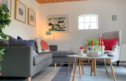 Osterhever Cottage | Weiße Reetdachkate, Deutschland