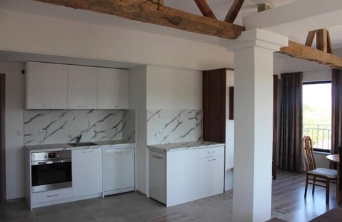 Shkorpilovtsi Hotel | Weißer Schwan